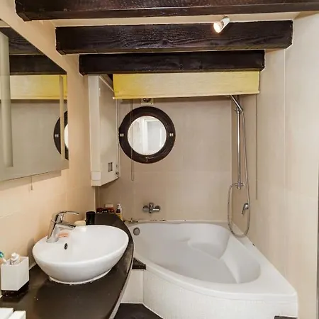 Apartment 37m With View On Paris! Paris
